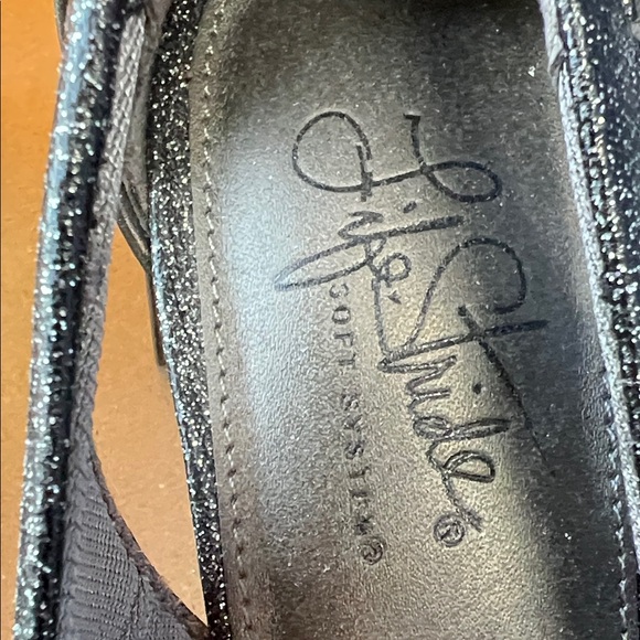 Glitter Heels - Picture 4 of 4